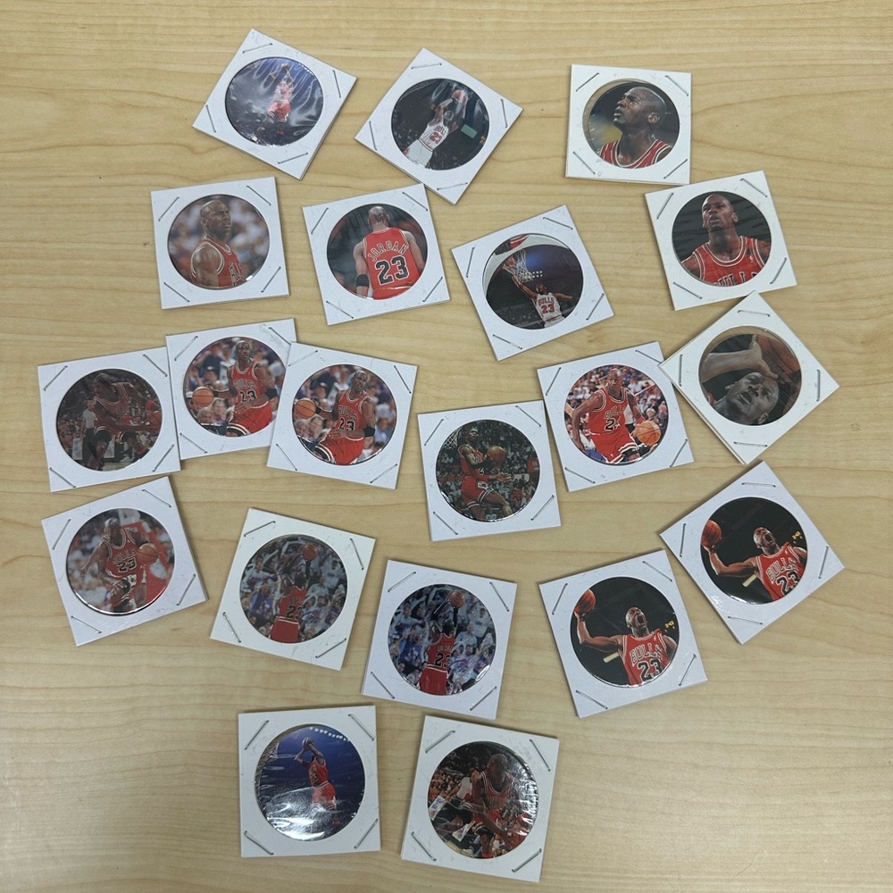 Lot of 20 1995 Upper Deck Michael Jordan Bulls Pogs Jersey #23 Lot #1215
B315